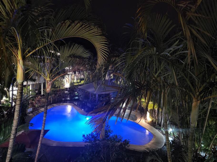 Luxury Top Floor Sunset Villa Noosaville Eksteriør billede