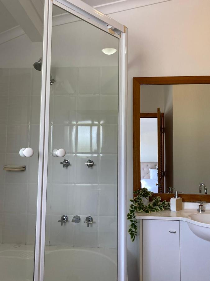 Luxury Top Floor Sunset Villa Noosaville Eksteriør billede